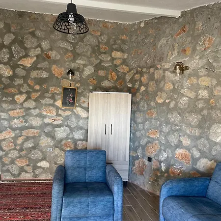 Semesterbostad Soeguet Erol Koey Evi Taslica