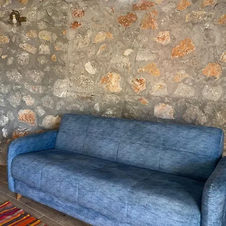 Soeguet Erol Koey Evi